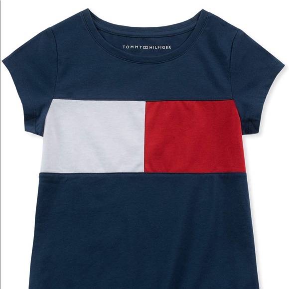 Tommy Hilfiger Tops - Tommy Hilfiger navy blue color block logo T-shirt
